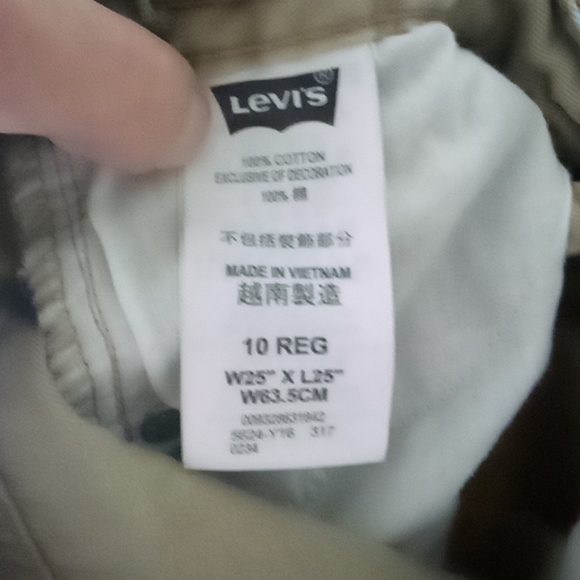 Boys khaki Levi's - Picture 6 of 7